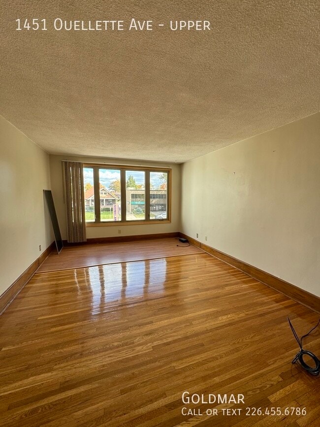 Building Photo - Looking for a welcoming unit in the Downto...