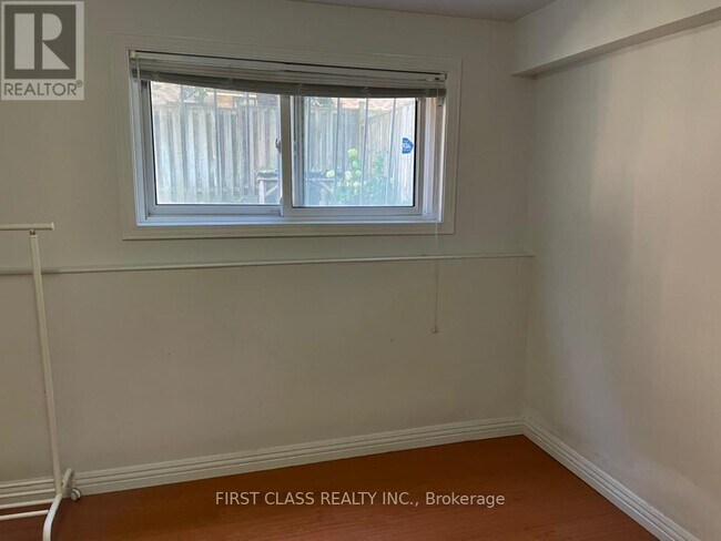 Photo du bâtiment - 67 Carnival Ct