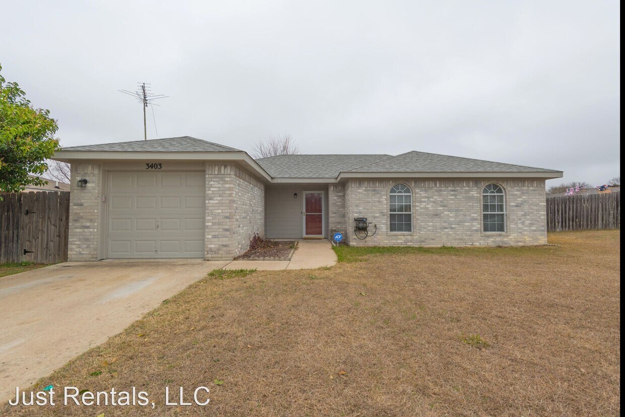 Primary Photo - 3 br, 2 bath House - 3403 Boswell Cir