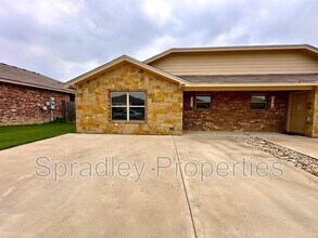 Building Photo - 1559 Vani Ct