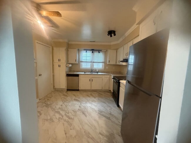 Foto del edificio - ASHLEY WOODS