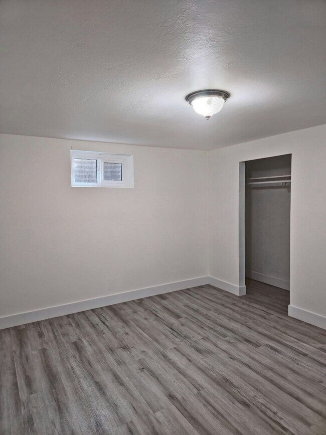 Foto del edificio - 3723 Kewanee Dr