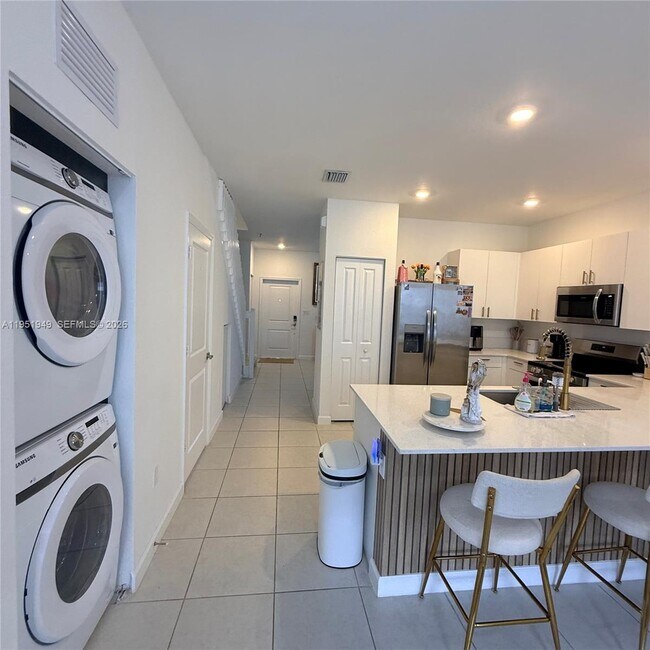 Foto del edificio - 29224 SW 162nd Ct