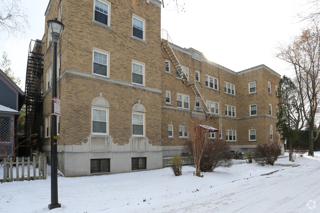 Building Photo - Berkeley Court