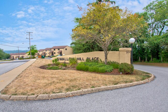 Building Photo - 2034 Swallow Hill Rd