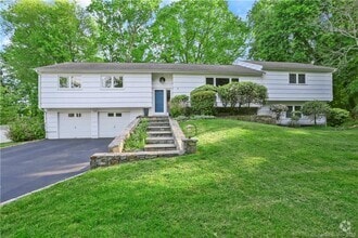 Building Photo - 4 Nappa Ln