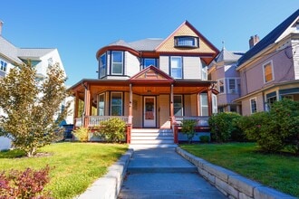 Building Photo - 229 Bishop St