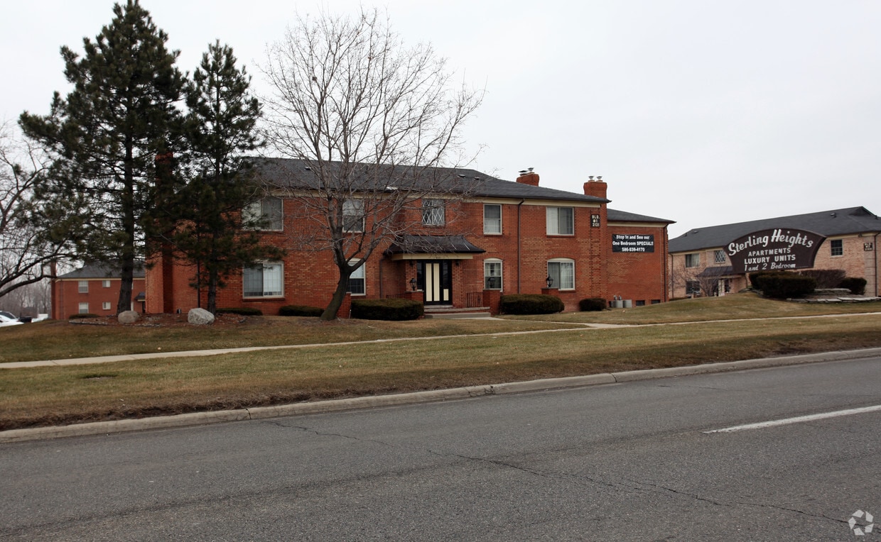 Building Photo - Sterling Heights Apartments