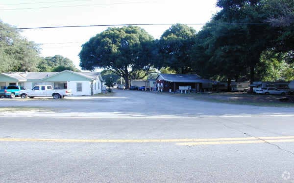 Primary Photo - Pilgrim Hathcock Village
