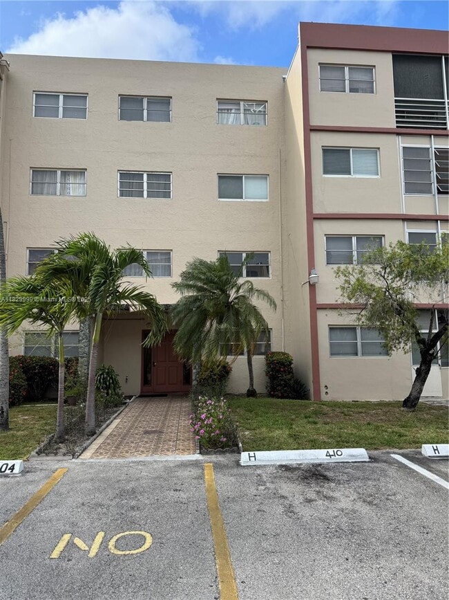 Building Photo - 4046 NW 19th St