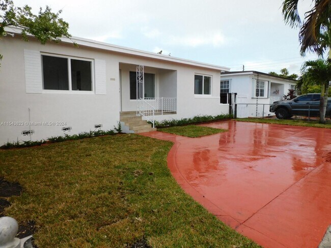 Foto del edificio - 3333 SW 89th Ave