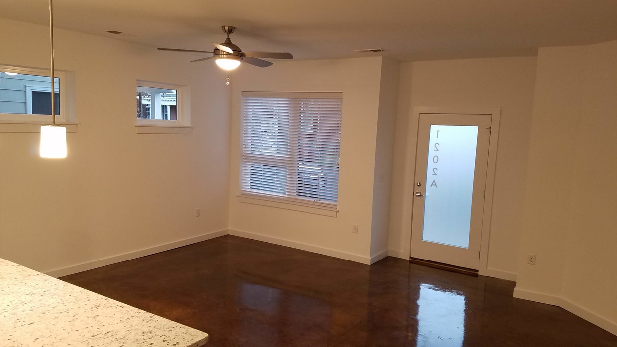 Living Room - 1202 Porter St