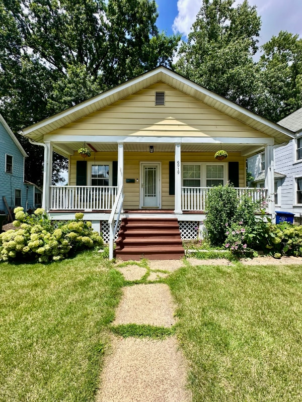 Primary Photo - 6919 Arthur Ave