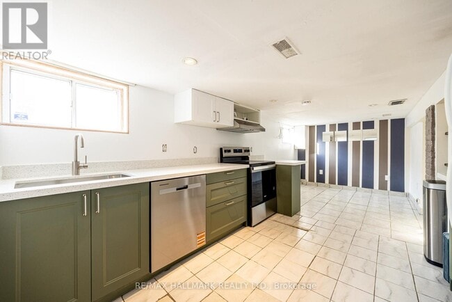 Building Photo - 31 Kildonan Rd