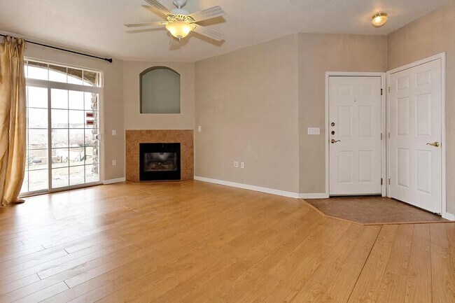 Foto del edificio - 7440 S Blackhawk St