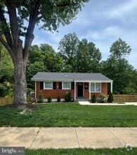 Building Photo - 14343 Belleville Ave