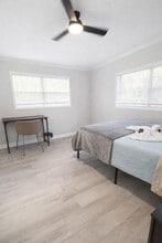 Building Photo - 807 Ave M SW