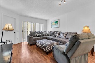 Building Photo - 9511 Weldon Cir