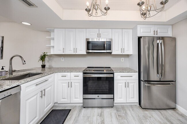 Foto del edificio - 129 Lakeview Way