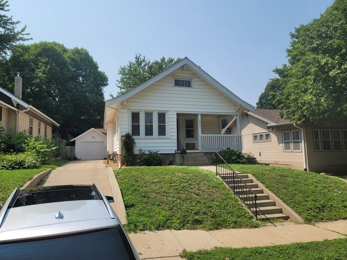 Two bedroom 1 1.5 bathroom house for rent House Rental in Sioux Falls