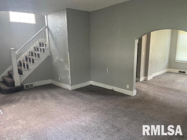 Foto del edificio - 1015 Arlington Ct