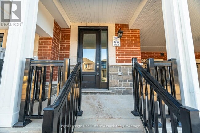 Building Photo - 1226 Granary St