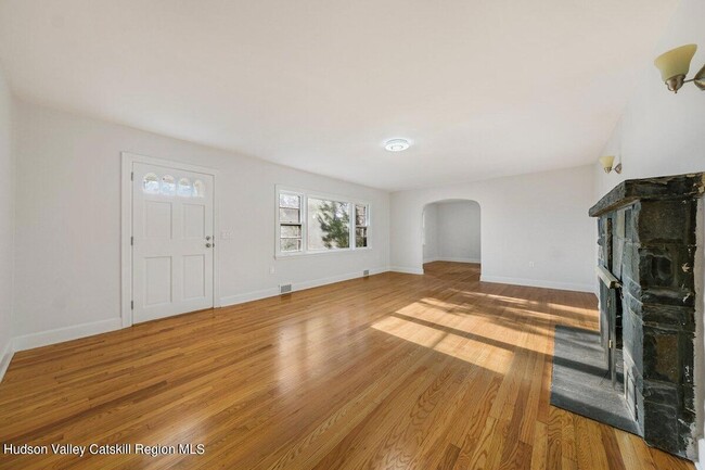 Building Photo - 146 NY-28