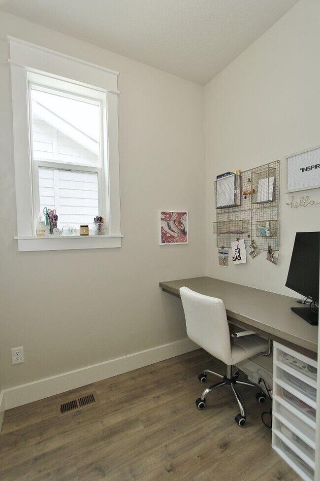 Foto del edificio - Lovely 4 bed 2 1/2 bath Home in Meridian, Available first week of July