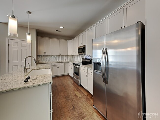 Building Photo - 1111 Westgate Dr
