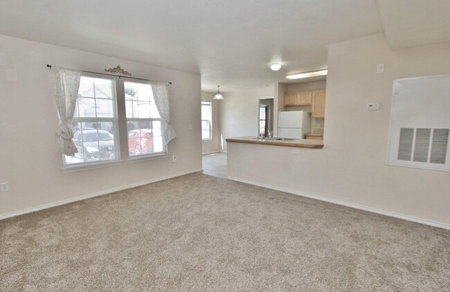 Building Photo - 11840 Cloverbrook Ln