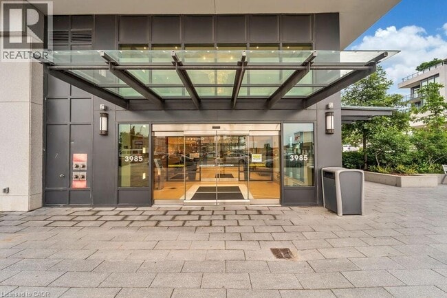 Building Photo - 3985 Grand Park Dr