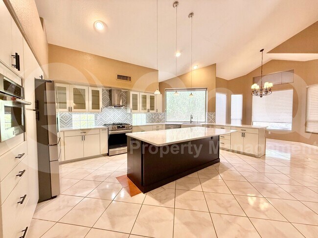 Foto del edificio - 16008 S 7th St