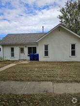 Building Photo - 619 1st St NE