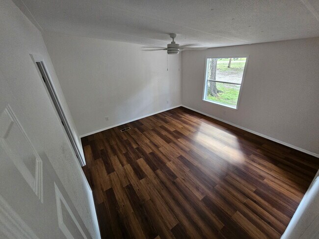 Foto del edificio - 2916 Guava Ct