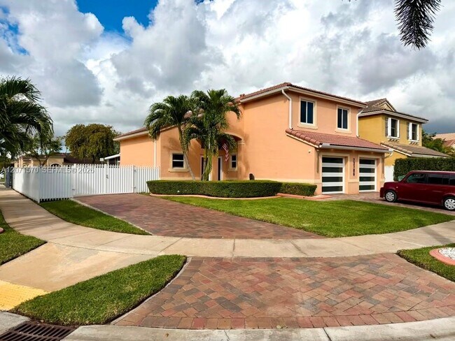 Foto del edificio - 23706 SW 108th Pl