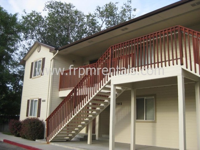 Foto del edificio - 1656 S Barlow Ln