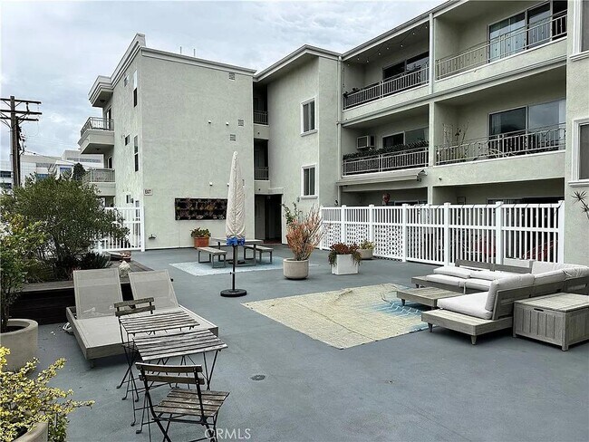 Foto del edificio - 1440 23rd St