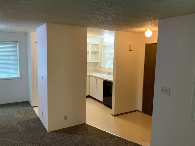 Foto del edificio - 1 Bedroom Condo in Southwest Eugene