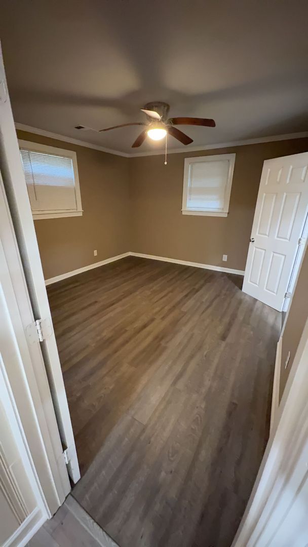 Foto del edificio - Comfy 3 bedroom 2 bath home - Open To Section 8