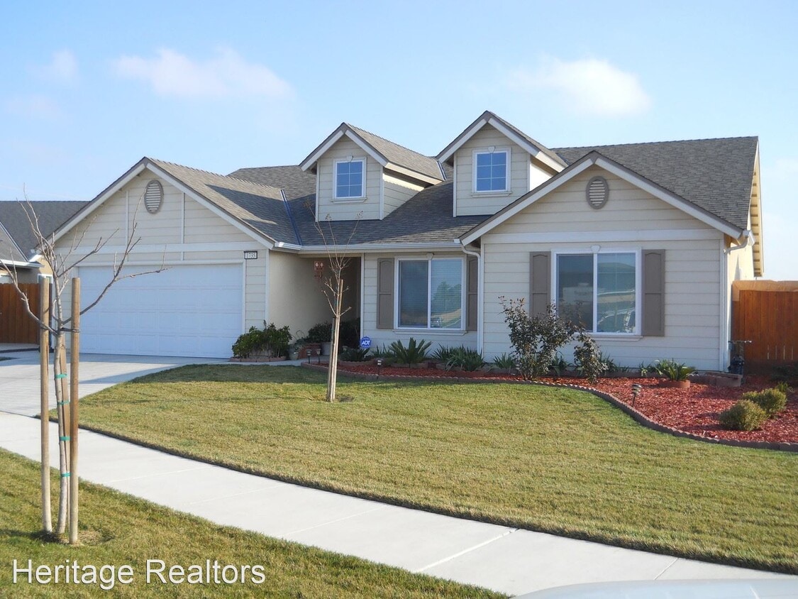 Primary Photo - 4 br, 2 bath House - 1735 W Hopkins Dr