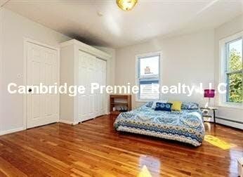 Primary Photo - 309 Elm St