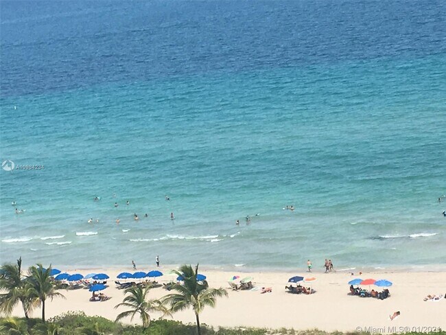 Foto del edificio - 2030 S Ocean Dr