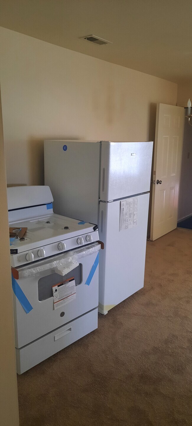 Foto del edificio - 64 Isabella Ave