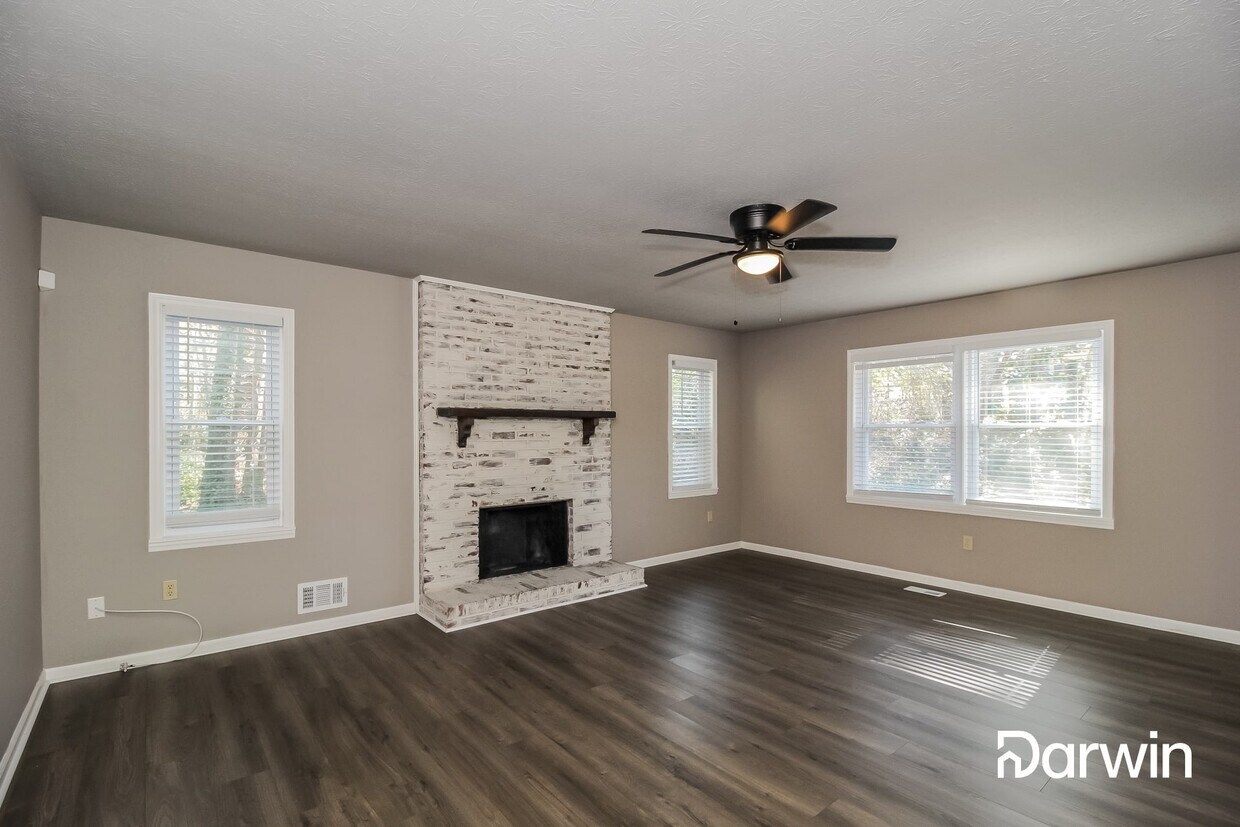 Primary Photo - 6260 Sherrian Street, Douglasville, GA 30135
