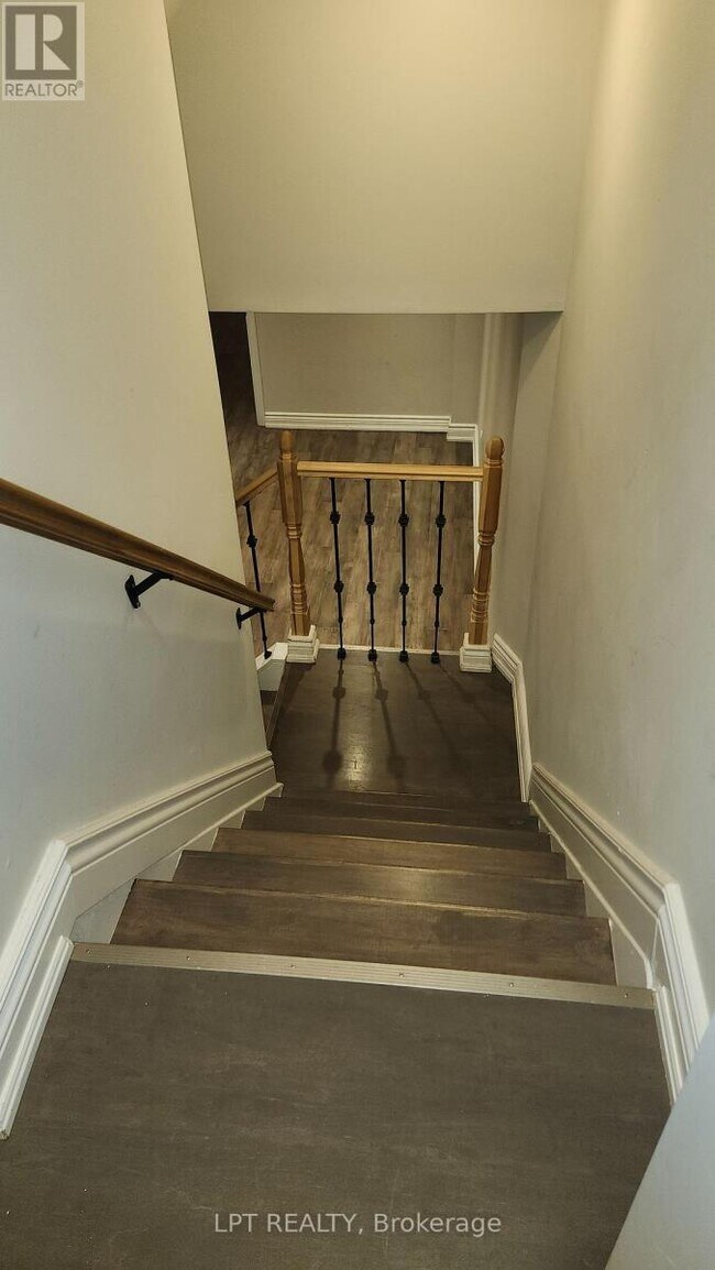 Photo du bâtiment - 3492 Fountain Park Ave