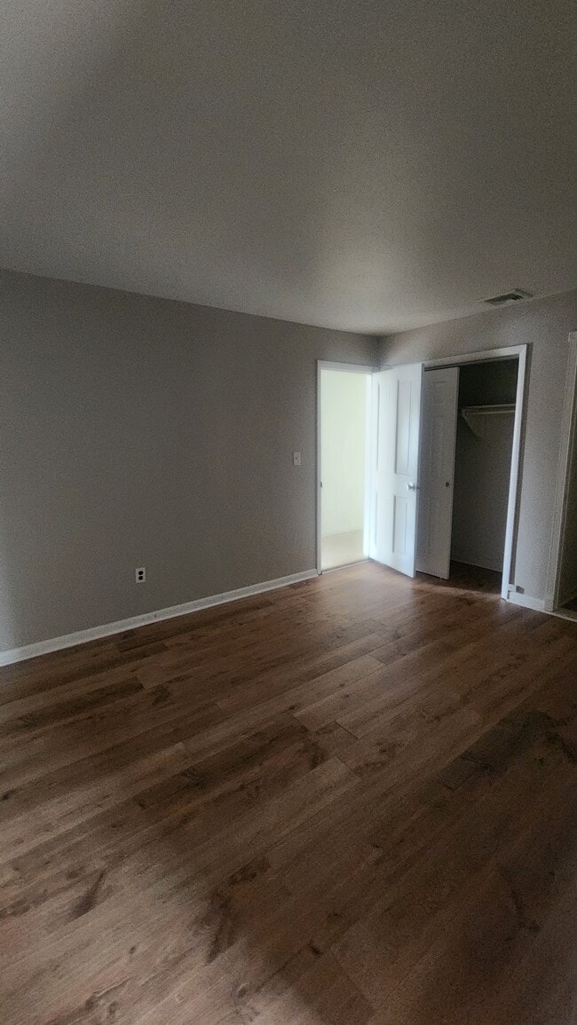 Dormitorio - 134 Franklin St