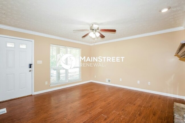 Photo - 3 Bedroom Pet-Friendly Home in Conyers, GA with Main Street Renewal