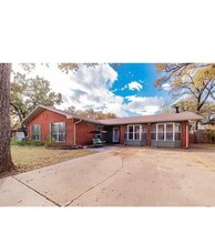 Building Photo - 1153 Jerry Ln