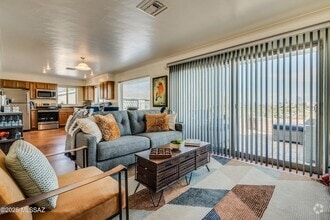 Building Photo - 40 N Bella Vista Dr