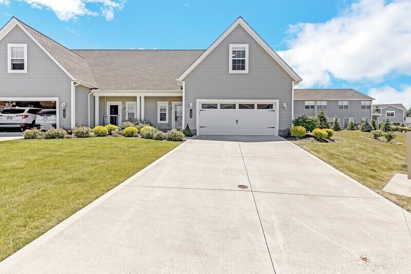 152 Larimar, Willowick, OH 44095 Townhouse for Rent in Willowick, OH